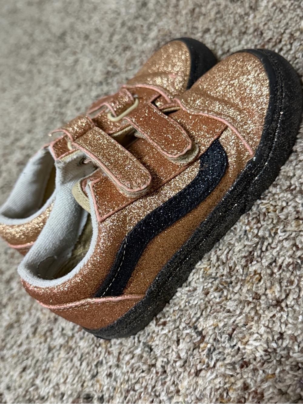 Vans Kids Glitter Hook-and-Loop Sneakers in Rose Gold and Black